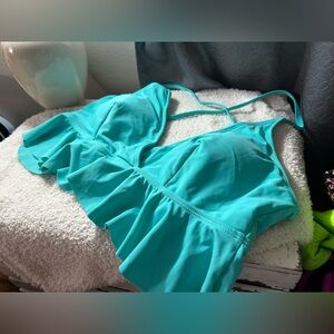 ☀️Aqua Ruffled Bikini Top